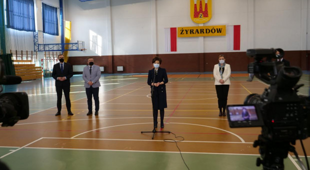 Marlena Maląg (fot. twitter.com/MRiPS_GOV_PL) Maląg: Przeznaczyliśmy ponad 192 mld zł na ratowanie miejsc pracy