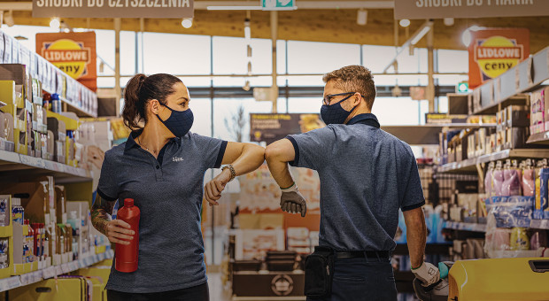 Lidl Polska przyznał pracownikom bony świąteczne (Fot. Lidl Polska) Ponad 7 mln zł dla pracowników z okazji Wielkanocy