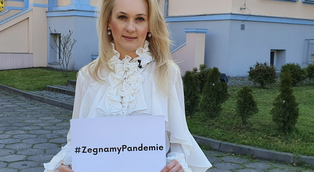 Twarzą kampanii została m.in. prezes Północnej Izby Gospodarczej w Szczecinie Hanna Mojsiuk (fot. mat. pras.) Północna Izba Gospodarcza zachęca do szczepień i żegna pandemię