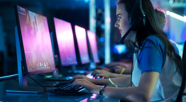 Program wsparcia jest przeznaczony dla młodych i obiecujących studiów deweloperskich spoza Polski. (Fot. Shutterstock) Nowy program wsparcia dla startupów