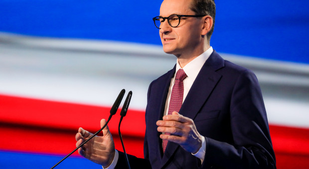Premier Mateusz Morawiecki (fot. Twitter) Premier chwali się niskim bezrobociem i zapowiada przegonienie Europy Zachodniej