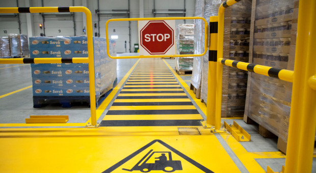 Uczestnicy mieli okazję poznać specyfikę pracy na stanowiskach: technik logistyk i magazynier-logistyk (fot. PTWP) Stawiają na młodych i kształcą potencjalnych pracowników