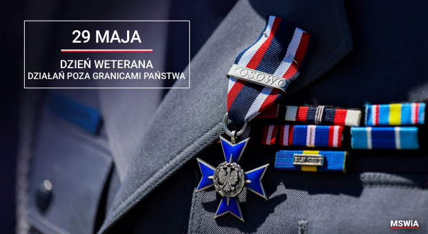 29 maja obchodzony jest Dzień Weterana Działań poza Granicami Państwa. (Fot. twitter.com/MSWiA_GOV_PL) MSWiA: 29 maja to wyjątkowy dzień dla żołnierzy oraz dla funkcjonariuszy policji, straży i SOP