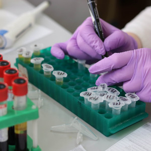 Nowe przepisy mają zwiększyć liczbę diagnostów laboratoryjnych