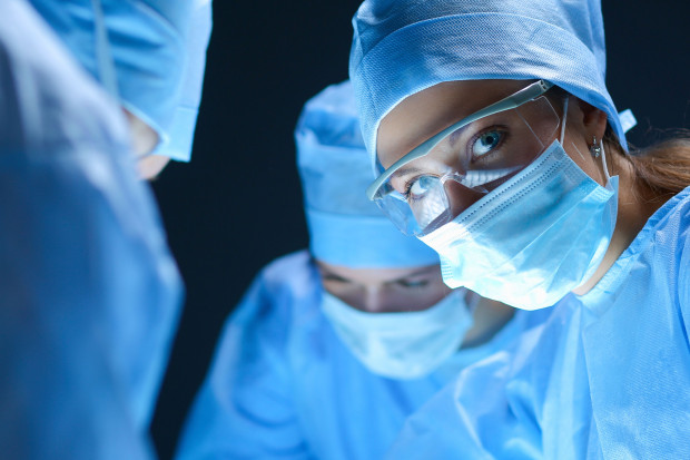 Afera w szpitalu. Chirurg przerwał operację, dokończyła ją instrumentariuszka