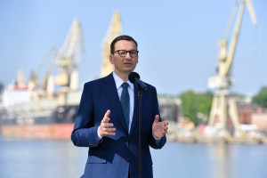 Premier chwali politykę społeczną PiS. "Zapraszam do Polski"