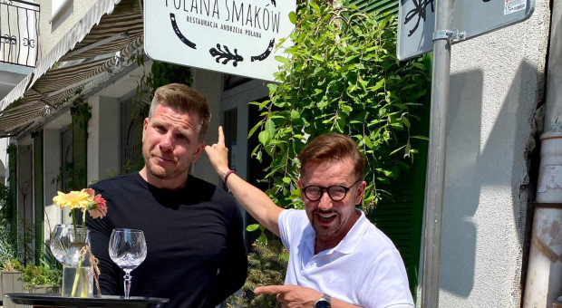 Filip Chajzer w Polanie Smaków (Fot. facebook.com/ChajzerFilip) Filip Chajzer zatrudnił się jako kelner