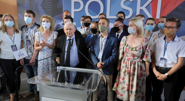 Wicepremier, prezes PiS Jarosław Kaczyński (Fot. PAP/Artur Reszko) Kaczyński o wyrównywaniu płac kobiet i mężczyzn w Polskim Ładzie
