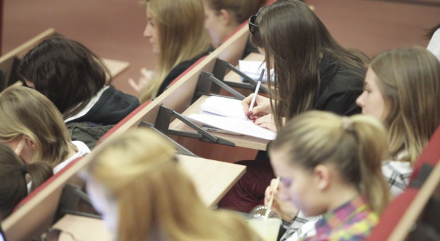 proponowane zmiany mają na celu umożliwienie uczelni posiadającej status uczelni zawodowej i spełniającej określone warunki, używania w swojej nazwie wyrazów "akademia praktyczna" (fot. Paweł Pawłowski, zelaznastudio.pl) Szukują się zmiany na uczelniach zawodowych
