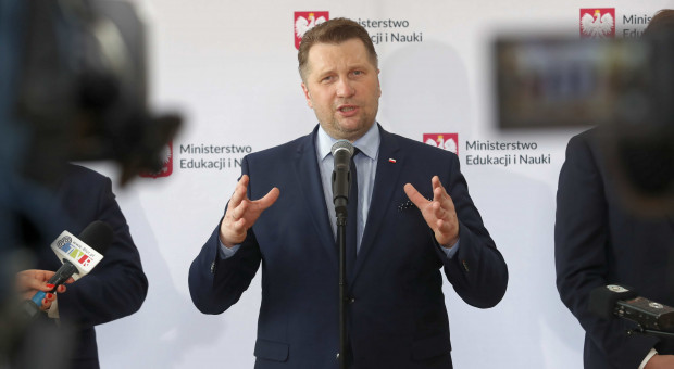 MInister edukacji i nauki Przemysław Czarnek (fot. PAP/Roman Zawistowski) "To był trudny rok dla uczniów, nauczycieli i rodziców"
