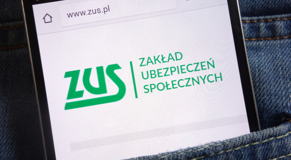 Platforma PUE ZUS wystartowała w 2012 r. Obecnie korzysta z niej ponad 10,6 mln użytkowników. Niebawem będzie ich jeszcze więcej (fot. Shutterstock)