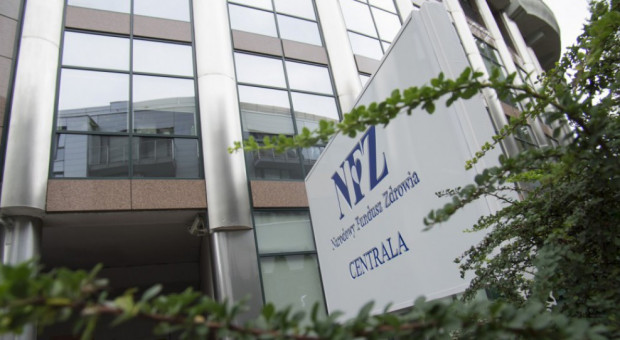 NFZ będzie mógł rozwiązać umowę ze świadczeniodawcą bez zachowania okresu wypowiedzenia w przypadku, gdy liczba porad zdalnych przekroczy 90 proc. (fot. PTWP) NFZ rozwiąże umowy z przychodniami, w których udział teleporad przekroczy 90 proc.