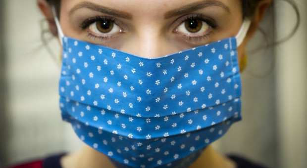 W przypadku wystąpienia czwartej fali zakażeń za kilka tygodni może nastąpić powrót obostrzeń (Fot. Shutterstock) "Za kilka tygodni może nastąpić powrót obostrzeń"