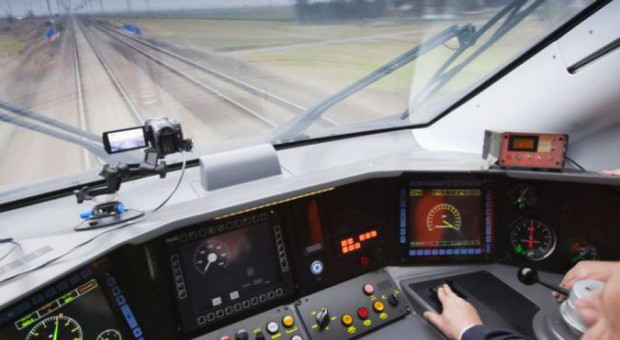 Maszynista jest zawodem zaliczanym do tzw. pracowników mobilnych (Fot. PTWP) Komisja infrastruktury negatywnie o utworzeniu rejestru czasu pracy maszynistów