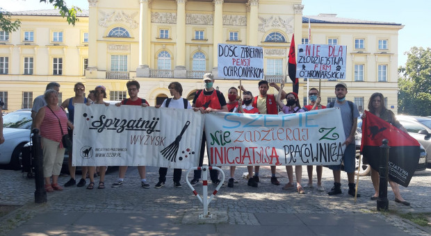 Poznańska Inicjatywa Pracownicza organizuje protest (Fot. Facebook/OZZ Inicjatywa Pracownicza) Pracowników miejskich spółek "oszukano na ponad 25 tys. złotych". Będzie protest w Poznaniu