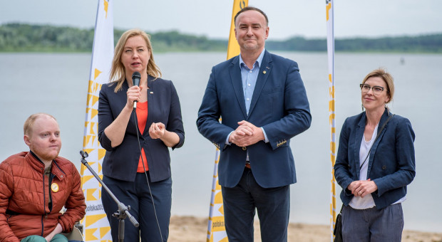 Hanna Gill-Piątek jest posłanką Polski 2050 (fot. Polska 2050 / mat. pras.) Polska 2050 chce powiązać płace polityków z budżetówką