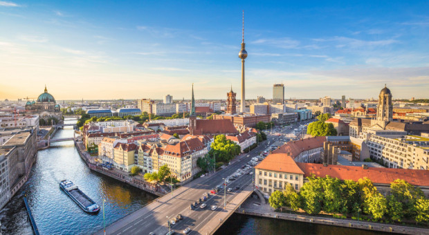 Blisko 14 proc. ogłoszeń o pracę w Berlinie jest napisanych w języku angielskim (fot.shutterstock) Szukasz pracy w Niemczech? Nie musisz znać niemieckiego
