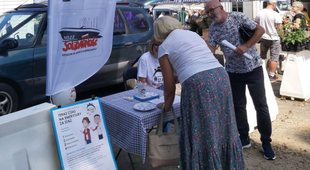 Zbiórka podpisów pod projektem „Emerytura za staż” ruszyła 7 lipca (fot. solidarnosc.org.pl) Solidarność zbiera podpisy pod projektem „Emerytura za staż”