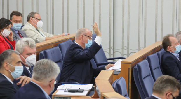 Nowelizacja trafi ponownie do Sejmu (fot. PAP/Paweł Supernak) Senat odrzucił zmiany dotyczącą uczelni zawodowych