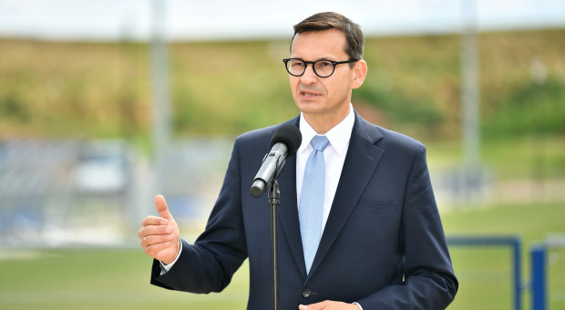 Na blokady dróg, które uniemożliwiają normalne życie mieszkańców, oczywiście nie możemy się godzić - mówił premier Mateusz Morawiecki (fot. PAP/Maciej Kulczyński) Rolnicy do premiera: mamy prawo protestować