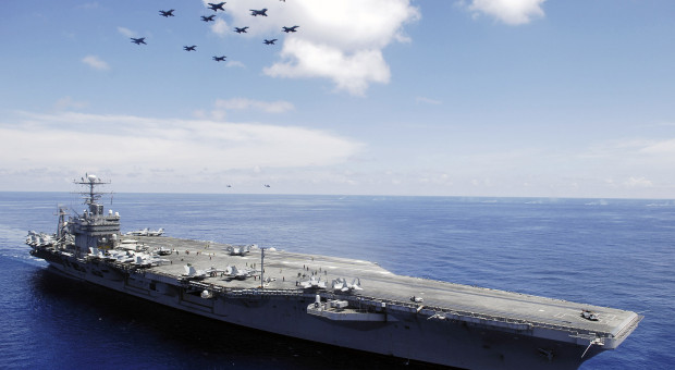 Amy Bauernschmidt już w 2016 r. została pierwszym oficerem na atomowym lotniskowcu USS Abraham Lincoln (fot. wikipedia.org/Jordon R. Beesley) Kobieta dowódcą lotniskowca. Pierwszy raz w historii