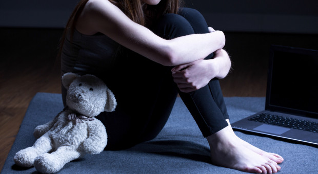 W artykule podano, że trener miał wyzywać i poniżać zawodniczki, doprowadzając je do płaczu (Fot. Shutterstock) Padły oskarżenia o znęcanie i molestowanie. Trener wszystkiemu zaprzecza