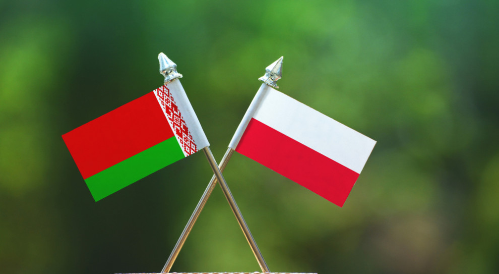 Z „Barometru Polskiego Rynku Pracy” wynika, że niemal dwukrotnie wzrósł odsetek pracodawców, którzy zatrudniają pracowników z Białorusi (Fot. Shutterstock)