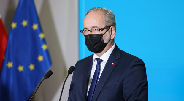 Minister zdrowia Adam Niedzielski (fot. PAP/Albert Zawada) Mamy już czwartą falę pandemii