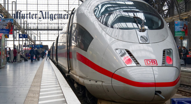 Związek zawodowy maszynistów (GDL) i niemieckie koleje (DB) rozwiązały spór o podwyżki (fot. Shutterstock) Niemieccy maszyniści dogadali się w sprawie podwyżek
