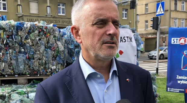 Prezydent Wałbrzycha Roman Szełemej (Fot. Roman Szełemej Facebook) Wałbrzyski szpital rozwiązał umowę o pracę z prezydentem miasta