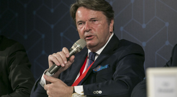 Zbigniew Jakubas (Fot. PTWP) Zbigniew Jakubas o futbolu i służbie zdrowia. "Nie rozumiem tego, nie rozumiem chciwości"