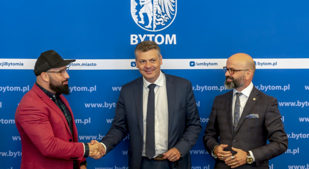 W nowej fabryce pracę znajdzie kilkadziesiąt osób (fot. UM Bytom) W Bytomiu będą produkować folię. Zatrudnią kilkadziesiąt osób