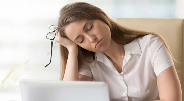 60 proc. lekarzy pracuje w więcej niż jednej placówce. (Fot. Shutterstock) Rekordzista przepracował 620 godzin. "Ryzyko błędu zwiększa się o 460 proc."