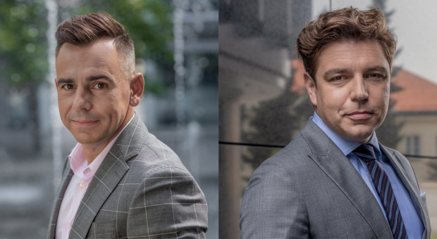 Od lewej: Bartłomiej Krawiecki i Łukasz Jachna (Fot. mat. pras.) Bartłomiej Krawiecki i Łukasz Jachna awansują w 7R