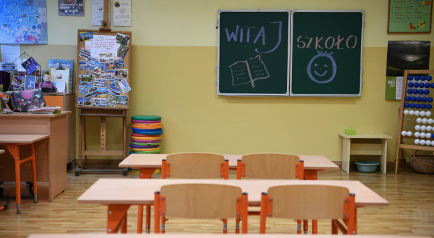 Większość nauczycieli w UE to kobiety - 73 proc. (3,8 mln) (Fot. PAP/DAREK DELMANOWICZ) Nauczyciele się starzeją. Zaledwie 7 proc. ma mniej niż 30 lat