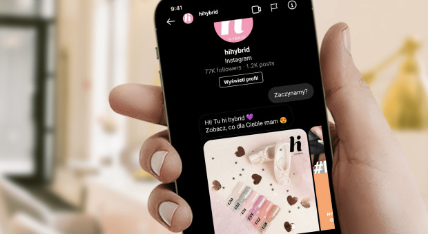 Chatbot na Instagranie ma angażować klientki Hi hybrid i wciągać je do świata marki m.in. poprzez inicjowanie z nimi kontaktu (Fot. mat. pras.) Chatbot zamiast pracowników na Instagramie. Zadba o markę firmy