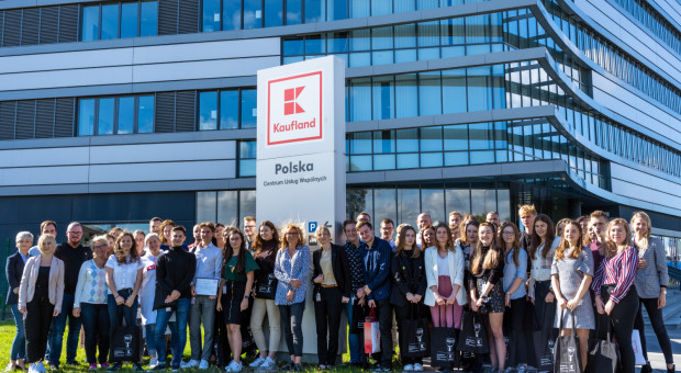 W tym roku w programie praktyk uczestniczyło ponad 70 studentów (Fot. materiały prasowe) Kaufland podsumował letnie praktyki. Spośród 70 studentów zatrudnił 9 osób