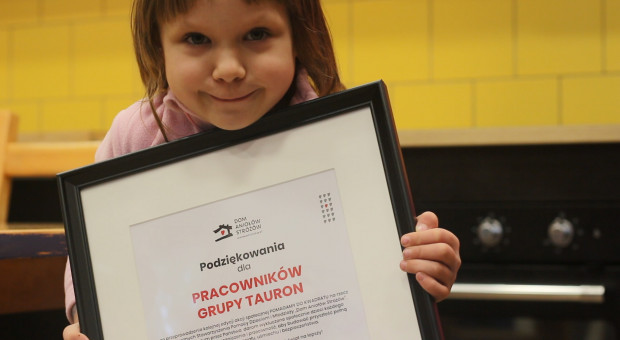 Tegoroczna odsłona akcji objęła swoim zasięgiem wszystkie spółki grupy Tauron (fot. mat. pras.) Tauron bije kolejny rekord. Przekazał 1,5 tony darów dla dzieci
