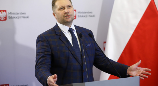 (fot. PAP/Rafał Guz) Minister krytykuje zdalne nauczanie. "Do niczego nie prowadzi"