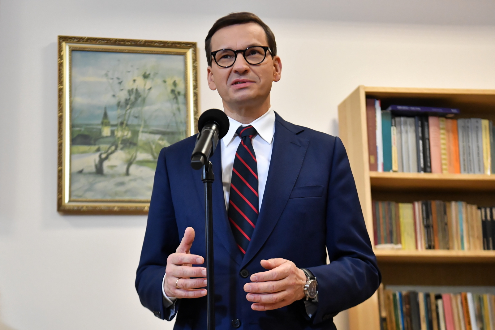 Do premiera Mateusza Morawieckiego napisali list przedstawiciele ABSL, Polskiego Związku Przemysłu Motoryzacyjnego, Krajowej Izby Gospodarczej, Pracodawców RP, APPLiA Producenci AGD i Konfederacji Lewiatan (Fot. PAP/Piotr Nowak)
