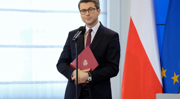 Rzecznik prasowy rządu Piotr Müller (fot. PAP/Mateusz Marek) Rząd szykuje ratunek przed szalejącymi cenami. Będzie tarcza antyinflacyjna