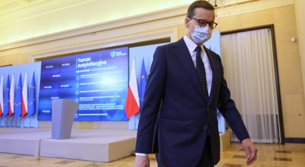 Mateusz Morawiecki, premier Polski (fot. PAP/Leszek Szymański) Rząd wypowiedział wojnę fałszerzom certyfikatów covidowych