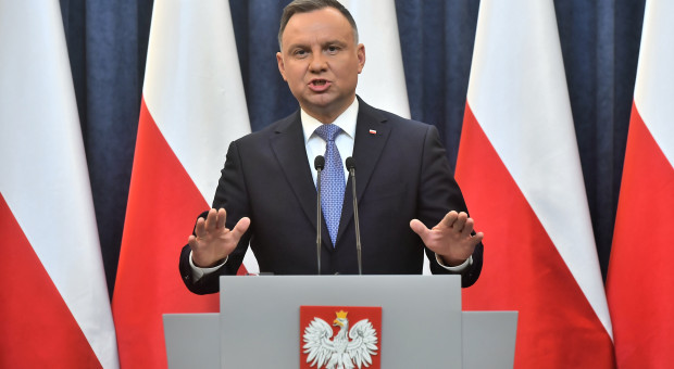 Wysłuchanie publiczne projektu o weryfikacji covidowej odbędzie się 5 stycznia (fot. PAP/Andrzej Lange) Prezydent o weryfikacji szczepień pracowników: ścierają się różne wartości