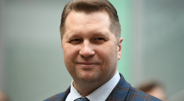Minister edukacji i nauki Przemysław Czarnek (fot. PAP/Darek Delmanowicz_ Jeszcze w tym tygodniu nauczyciele mają dostać wyrównanie zaniżonych pensji