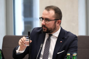 Minister broni Polskiego Ładu. Mówi o atakach na "prospołeczny kierunek rządów PiS"