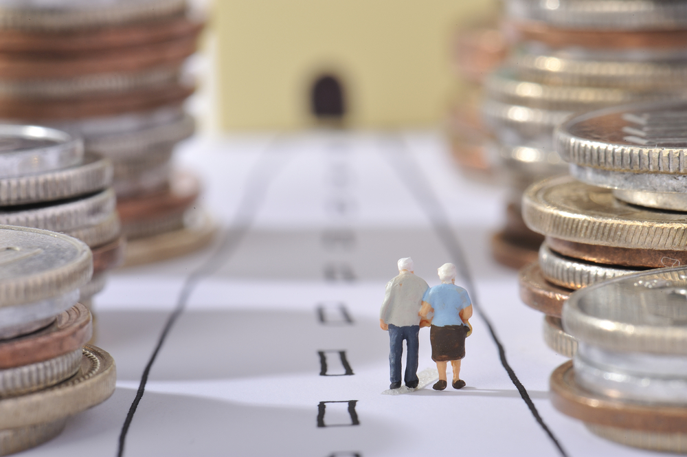 Pełne oskładkowanie umów-zleceń wpłynie na wysokość świadczeń z ubezpieczenia chorobowego, a w przyszłości - emerytur i rent rodzinnych (Fot. Shutterstock)