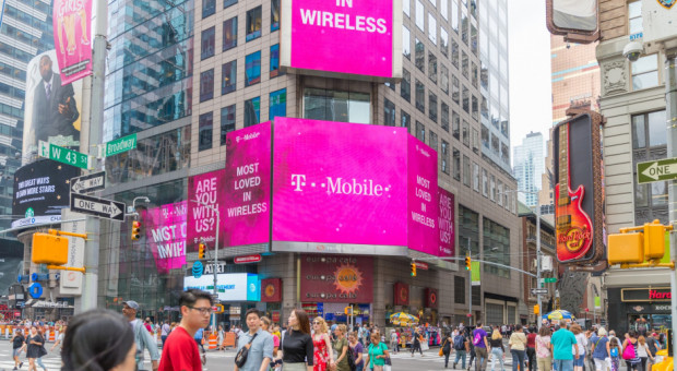 T-Mobile stawia ultimatum. Albo szczepienie, albo zwolnienie