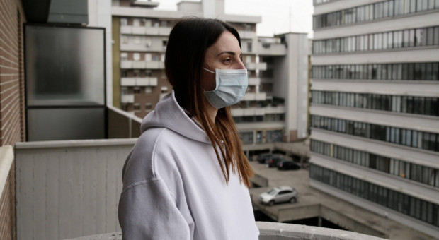 Z końcem stycznia (25 stycznia) zaczęły także obowiązywać nowe przepisy dotyczące kwarantanny (fot. Roberto.Brancolini/PAP) Nowe obostrzenia covidowe już obowiązują. Oto co się zmieniło