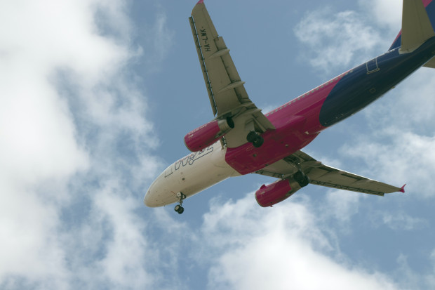 Wizz Air przewiezie za darmo 100 tys. uchodźców