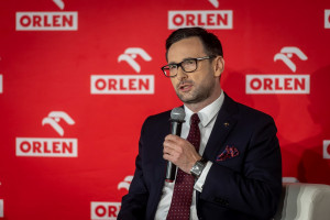 PKN Orlen: zawarto porozumienie ze związkami zawodowymi